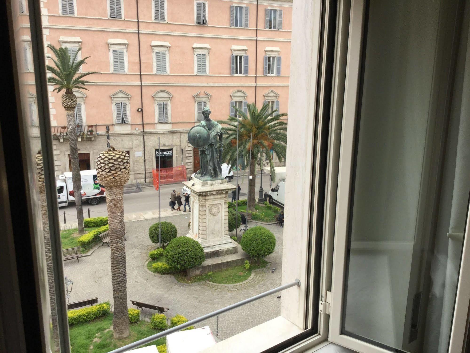 Dietro Piazza Ascoli Piceno Exterior foto